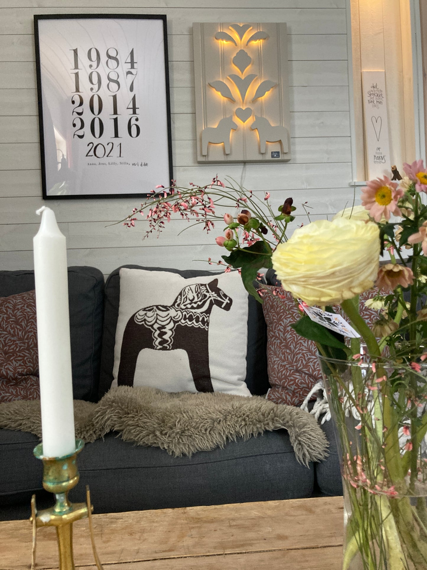 Leksandsgreige på Leksandsgreige bakgrund